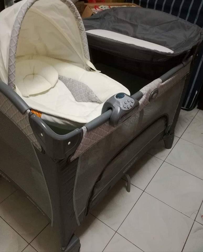 pack n play newborn napper