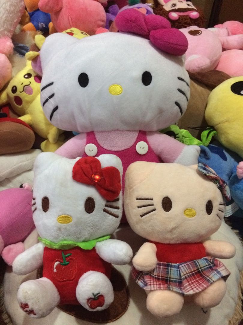 Hello Kitty bundle, Hobbies & Toys, Toys & Games on Carousell