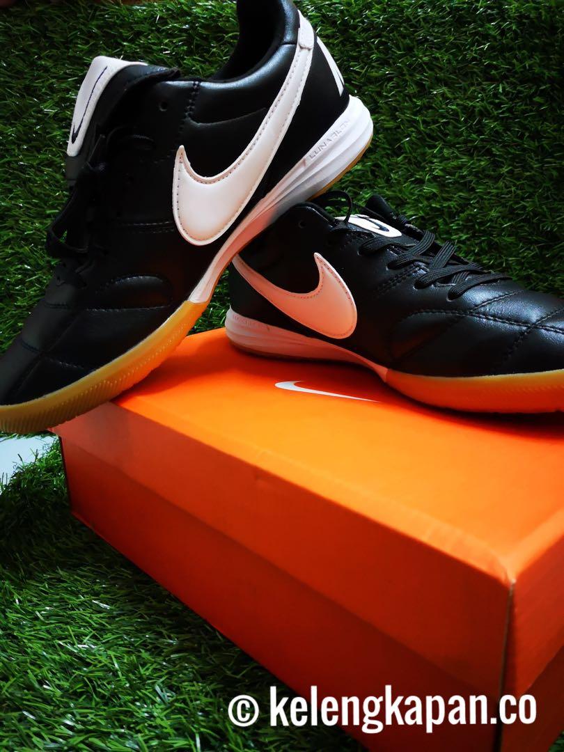 kasut futsal nike 2019