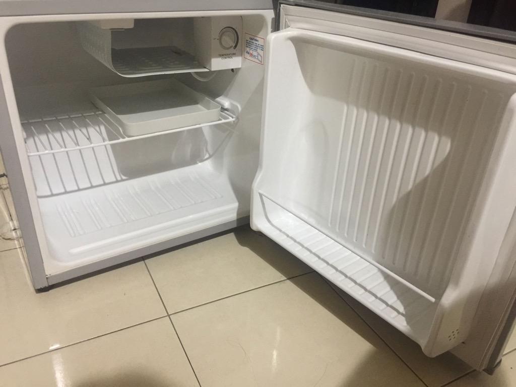 Mini Bar Fridge Panasonic 50L NRAE51SH, TV & Home Appliances, Kitchen Appliances