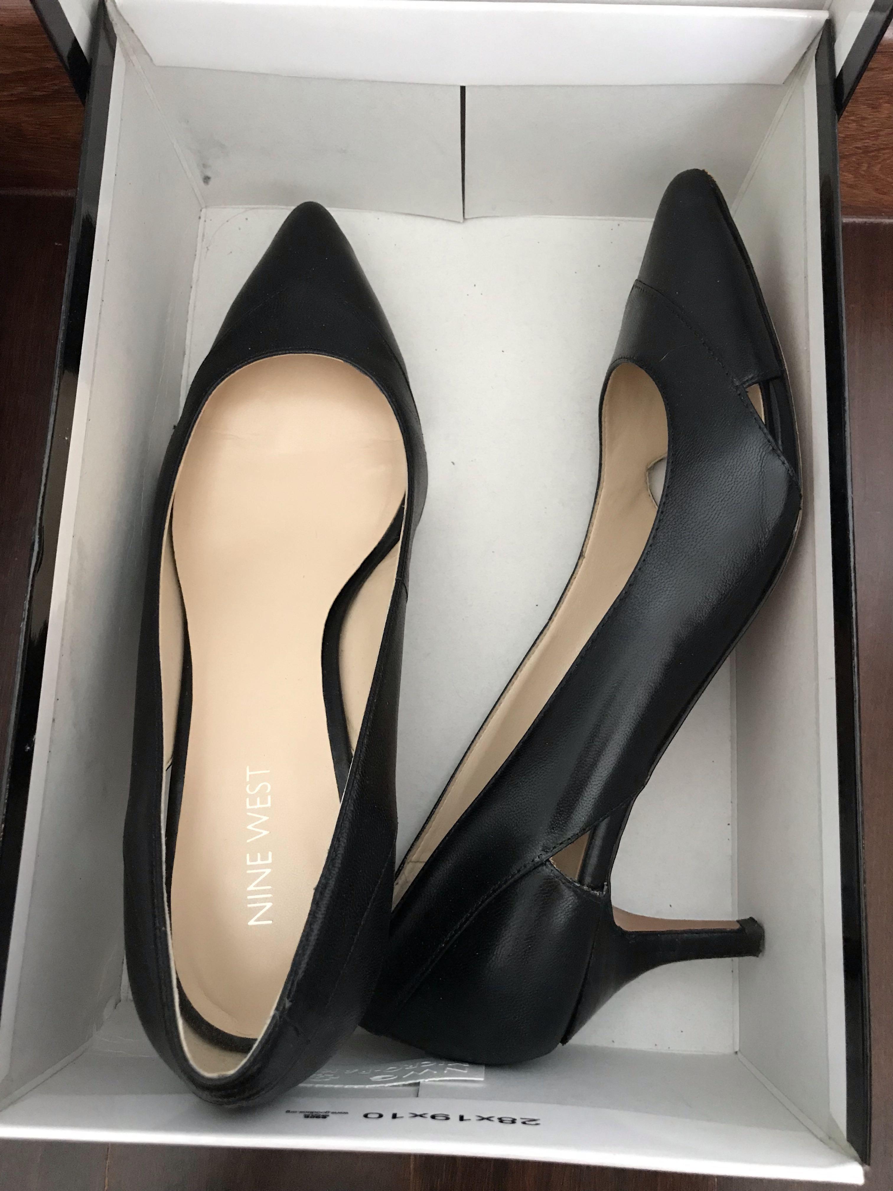 Nine West Black Heels with Small Side 
