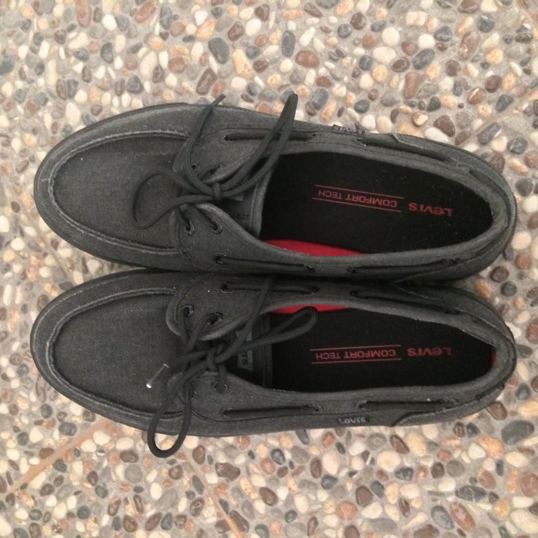 Levi's comfort tech shoes price best sale