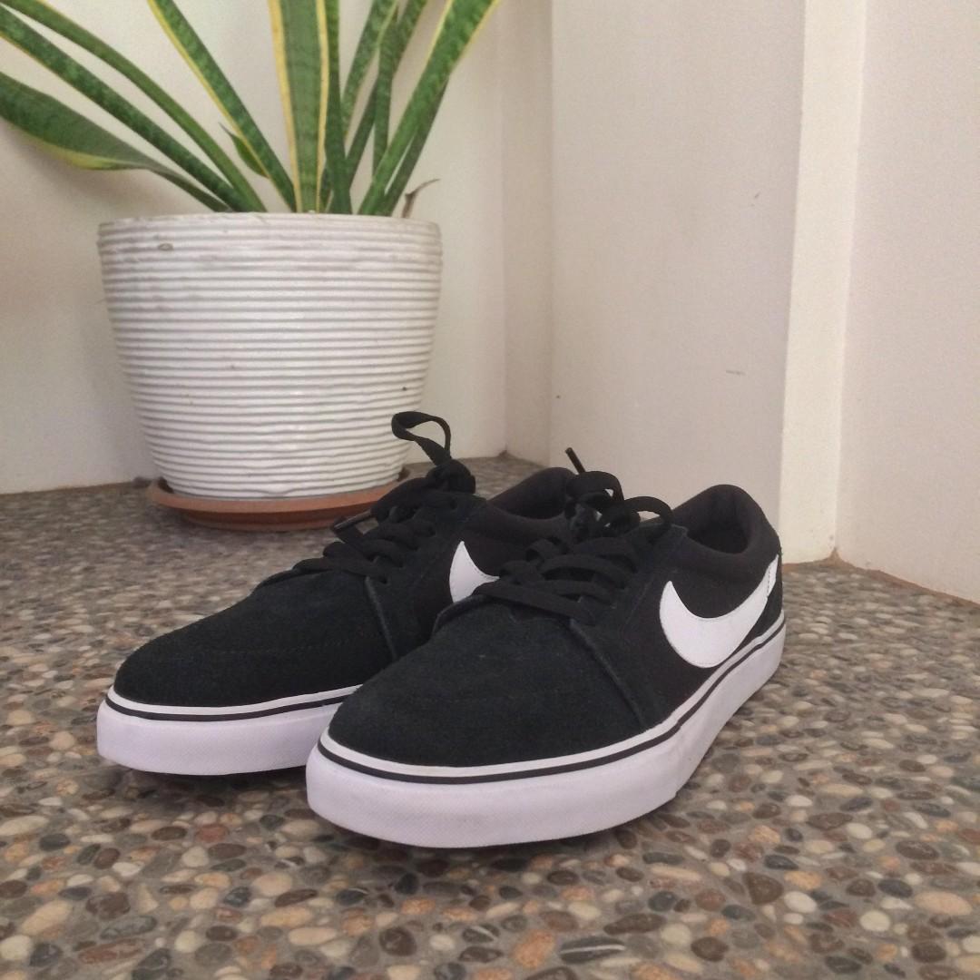Original Nike SB Satire II Men s Shoes Black