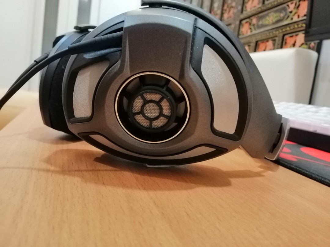 sennheiser hd700 discontinued