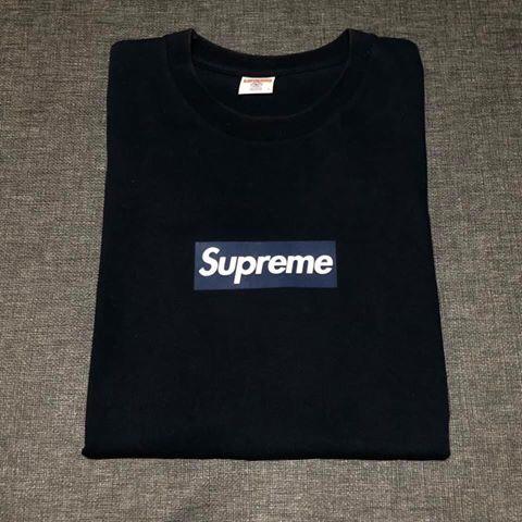 Supreme x NY Yankees Bogo Tee Men s Fashion Tops Sets Tshirts
