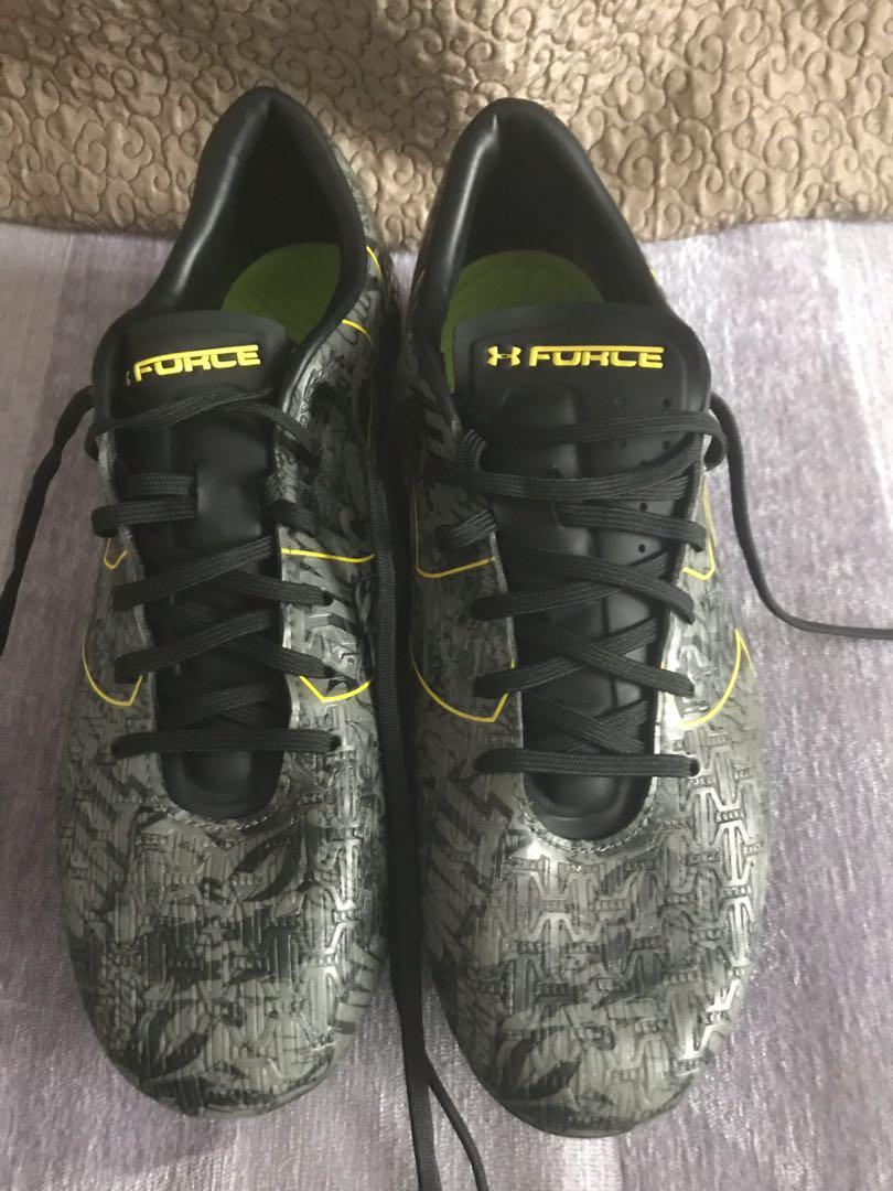 Under Armour Batman Limited Addition Football Boots Men S Fashion