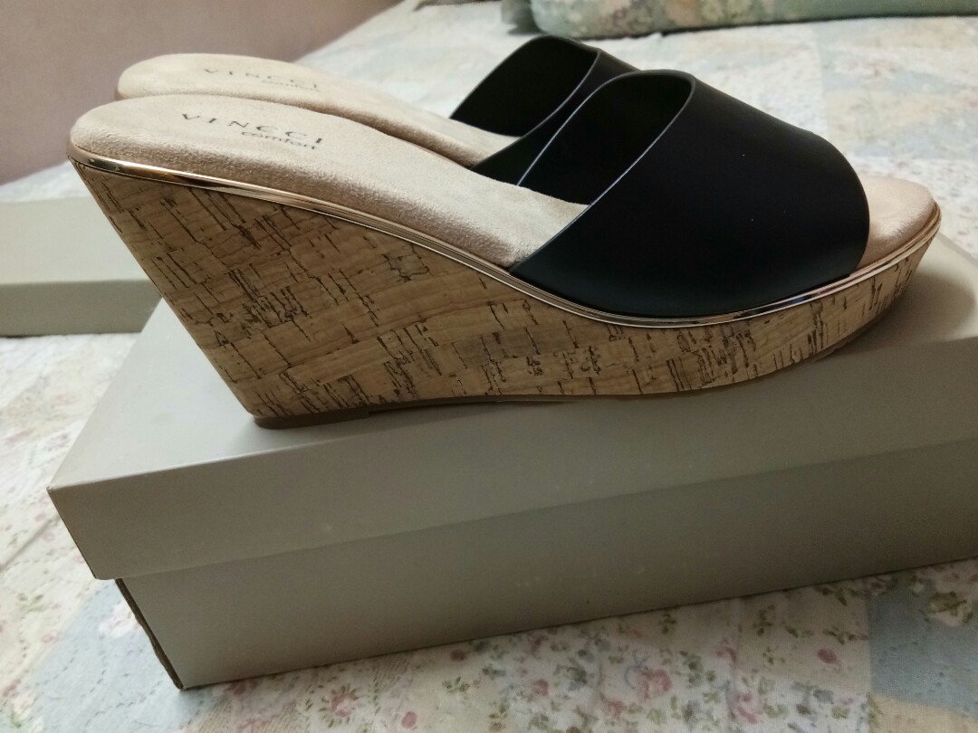 Vincci Wedges, Women's Fashion, Footwear, Wedges on Carousell
