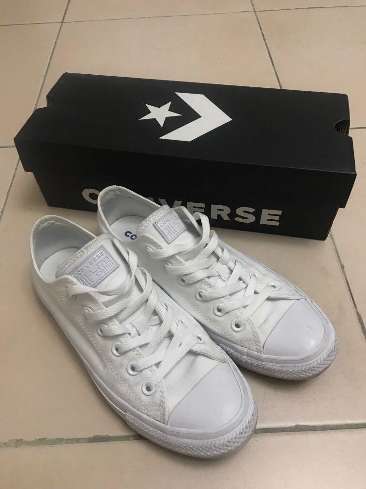 WHITE] Converse Shoes USED x3, Men's Fashion, Footwear, Sneakers on  Carousell