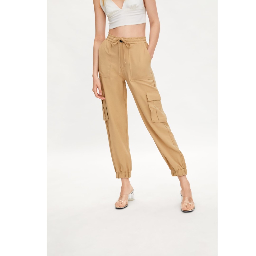 zara beige cargo pants