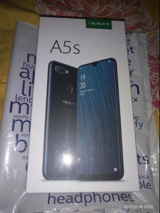 Oppo A5s Brandnew Sealed 3 and 32GB Openline