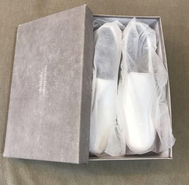 White snakeskin slip new arrivals on shoes