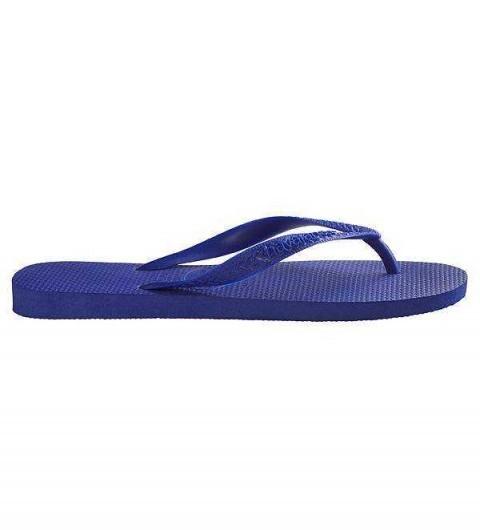 havaianas blue flip flops