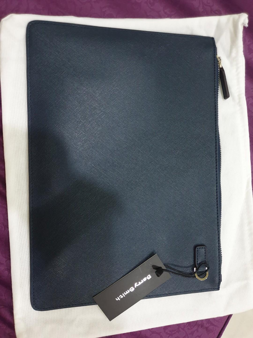 Barry Smith clutch wallet pouch