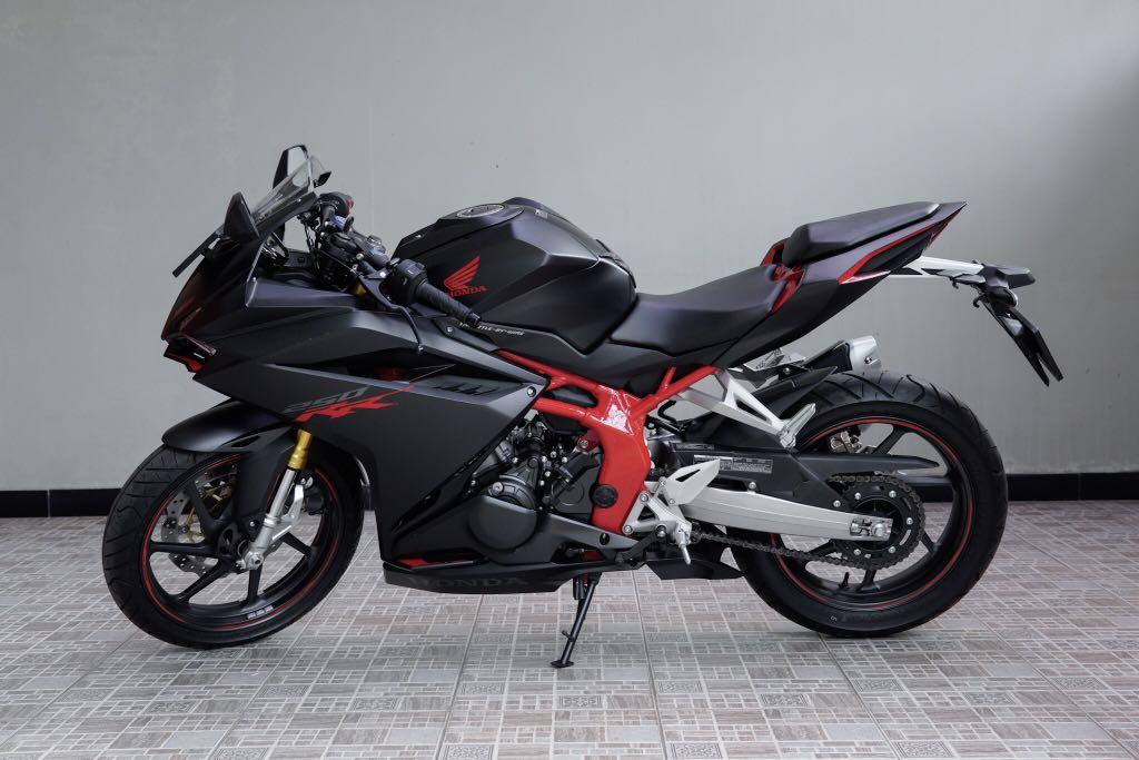 Cbr250rr store black matte