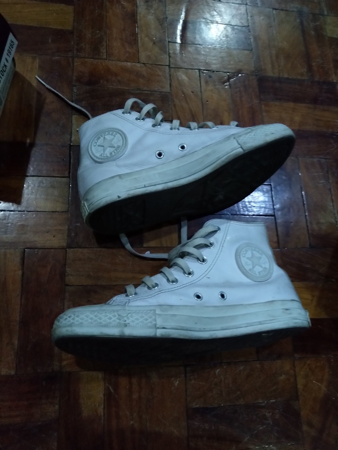 converse triple white leather