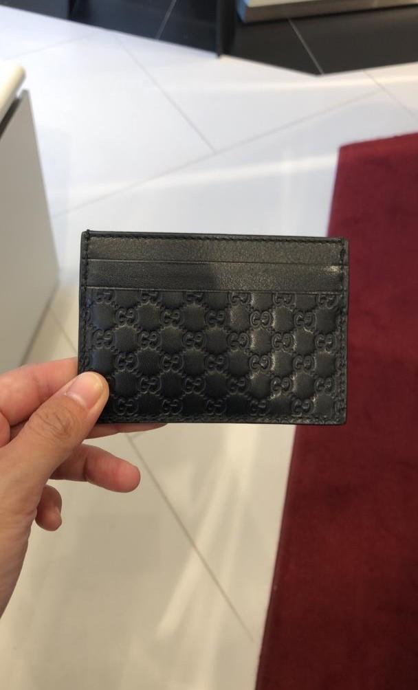 Gucci signature leather pouch clearance