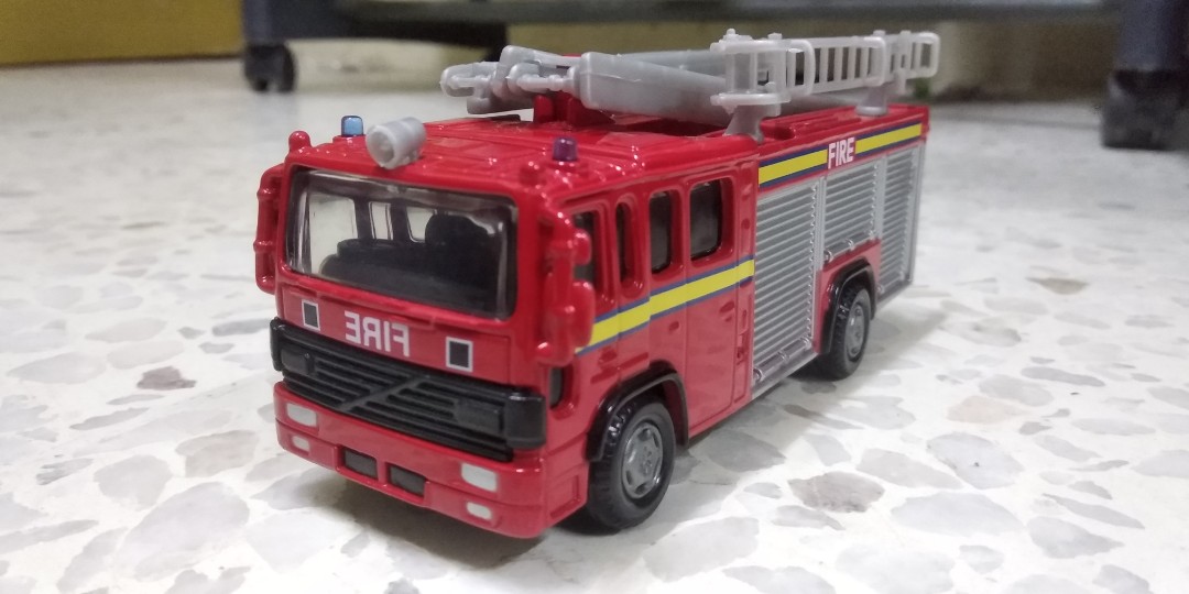 hamleys fire truck