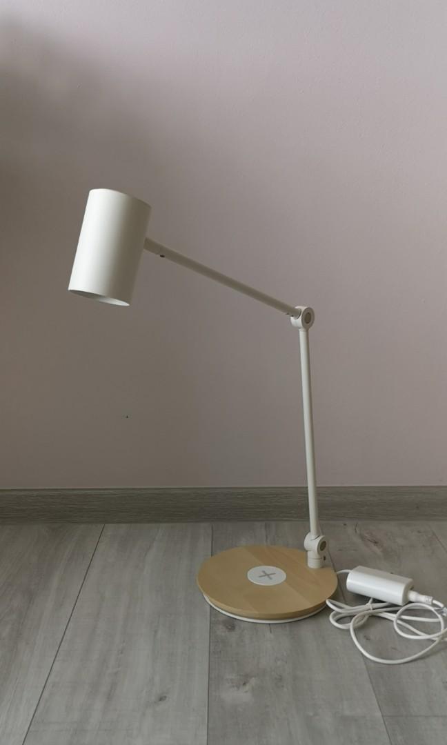 riggad led work lamp w wireless charging