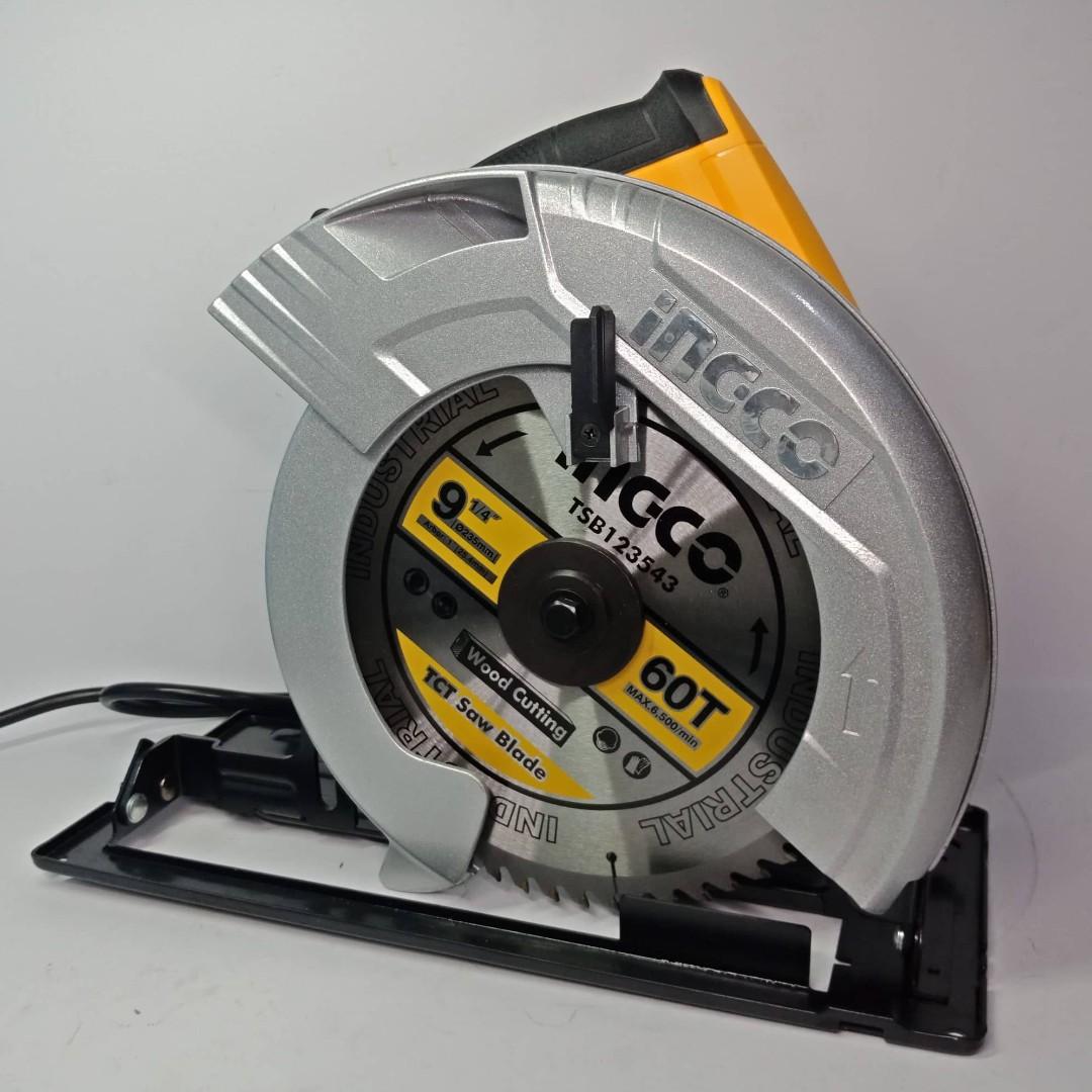 INGCO CS2358 9" Circular Saw 2200W (Orange), Furniture & Home Living