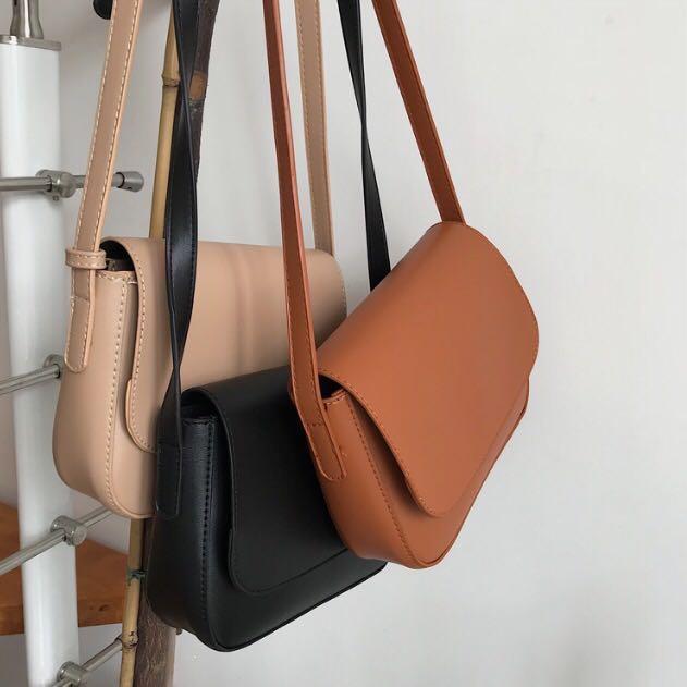 basic sling bag