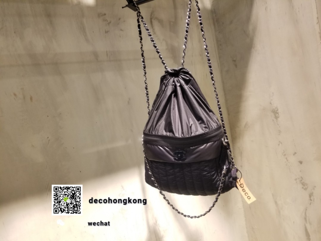 New)Chanel Black Nylon Backpack, 名牌, 手袋及銀包- Carousell