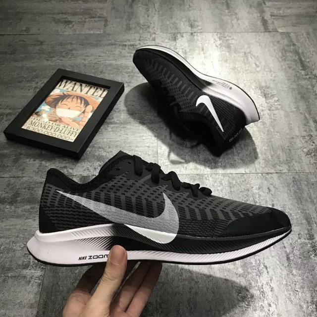 Nike zoom X, Women's Fashion, Footwear, Sneakers on Carousell