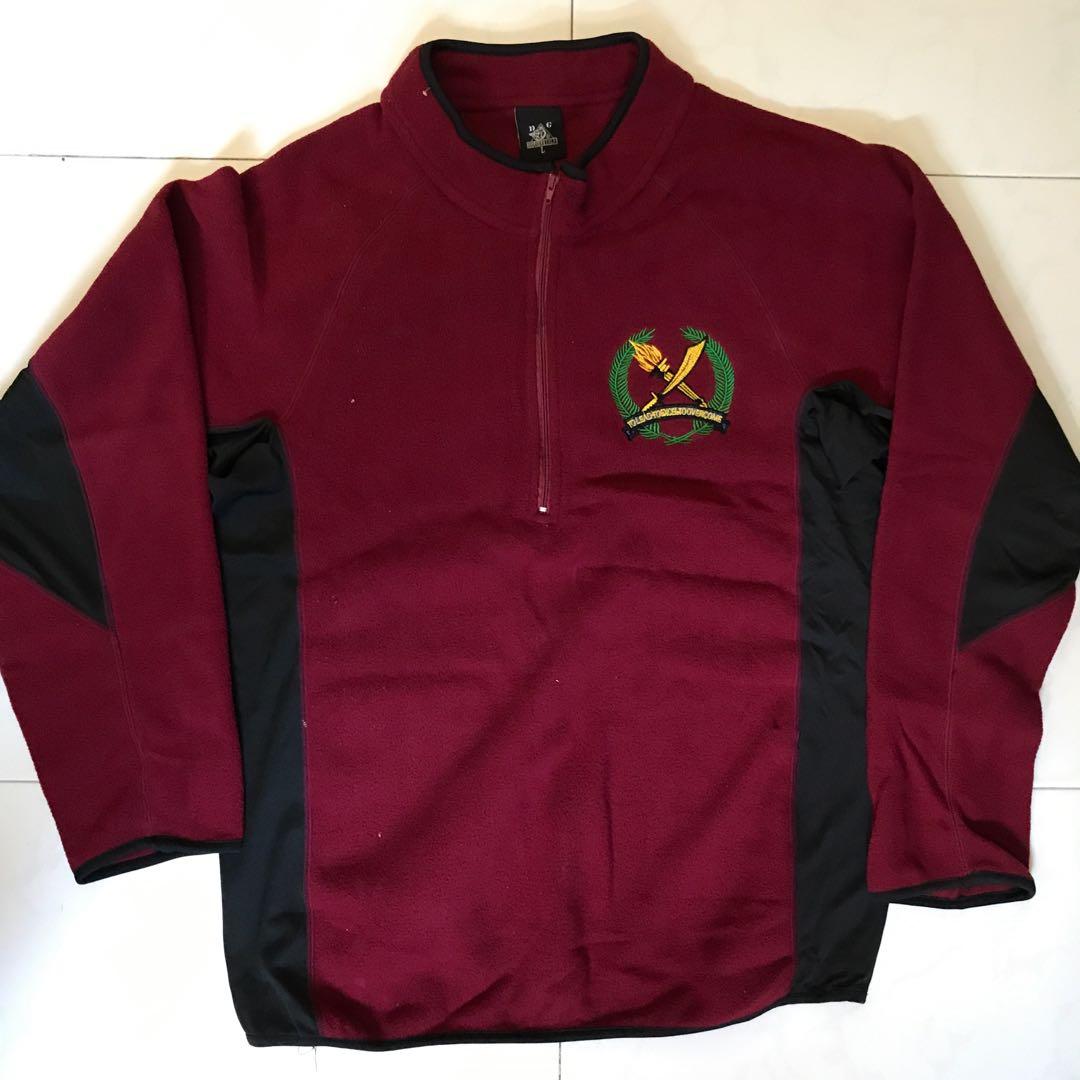 OCS Pullover (Category: Hoodies) located in Singapore. Submitted by armystuffclearance (Listing ID 243207874, Image 1). Description: OCS Pullover Quantity Available 1 x OCS Pullover (Size L) - $5 ❗️Important Information❗️ - All items are used - Wearable condition (Otherwise I wouldn’t sell) - Selling cheap so no negotiation - Not for fussy buyers - Clothing label might be marked - No additional pictures/measurements Tags: Army SAF NSF NSmen ORD S