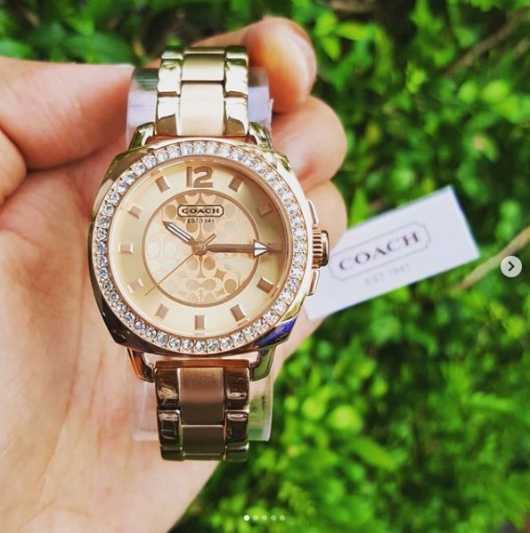 Coach boyfriend watch rose gold store