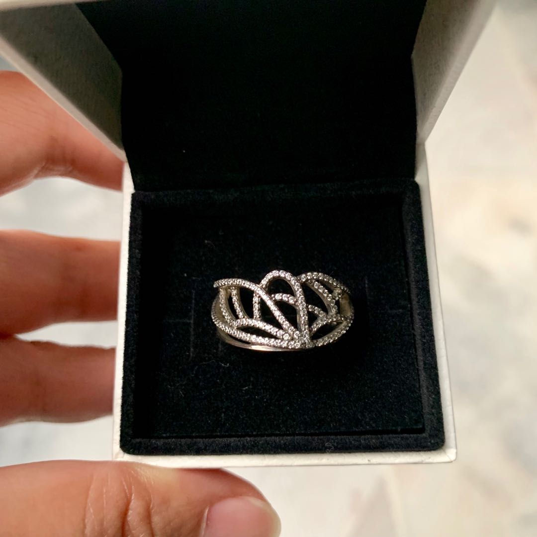 Pandora new beginning online butterfly ring