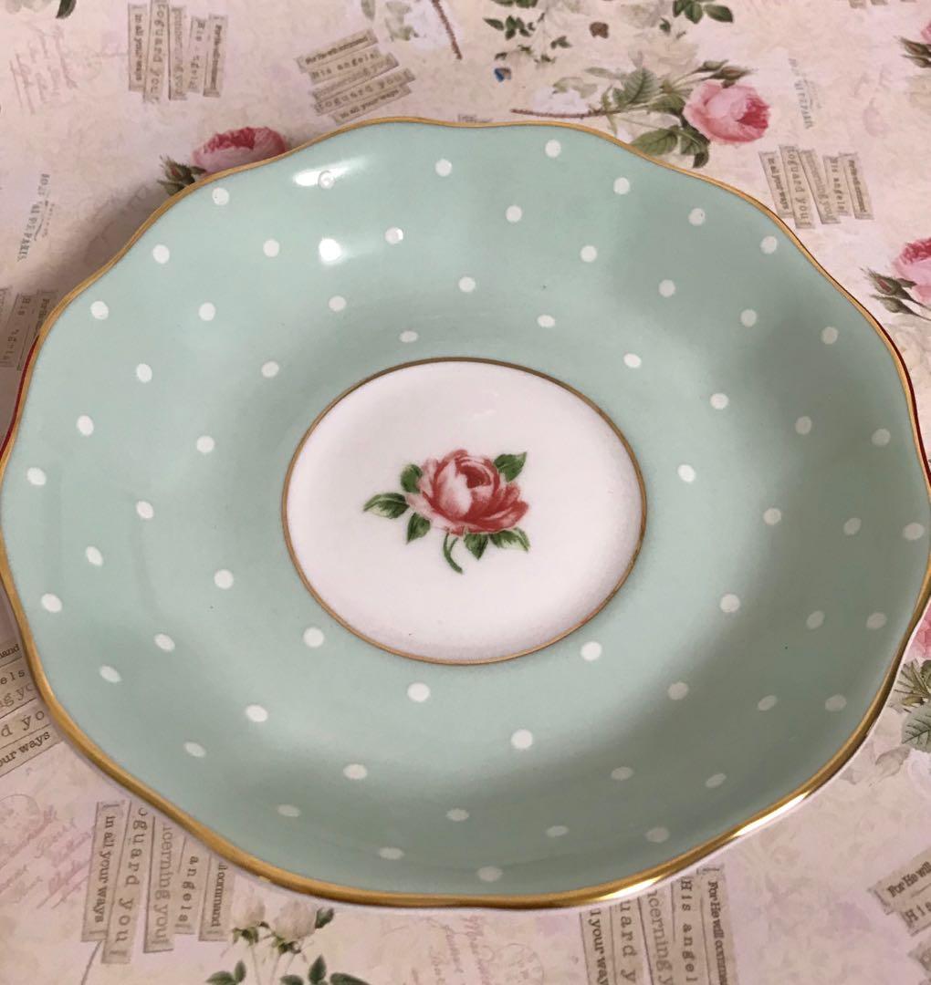 Piatto Insalata Royal Albert Polka Blu - Porcellana Bone China, Diametro 20 Cm, Bordo Oro