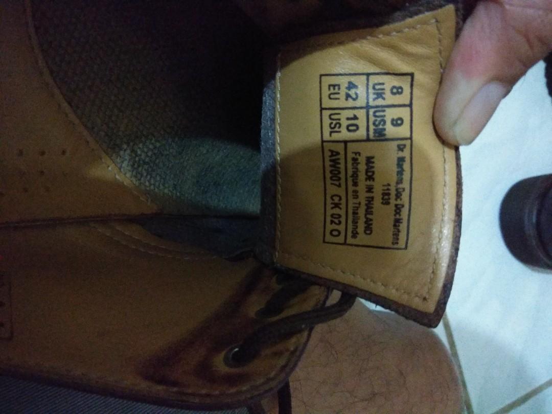 Sepatu boots bekas dr.martens original, Fesyen Pria, Sepatu , Sepatu Boot  di Carousell