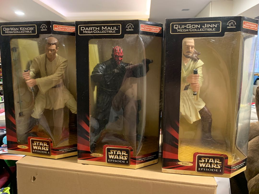 Obi-Wan Kenobi mega collectible 