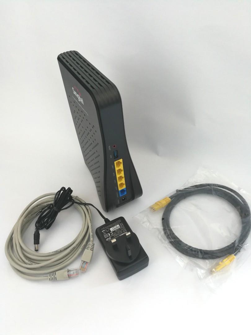 Singtel WiFi Gigabit Router AC Plus, Computers & Tech, Parts