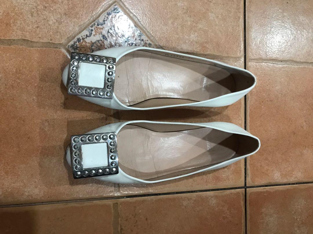 stuart weitzman ballerina