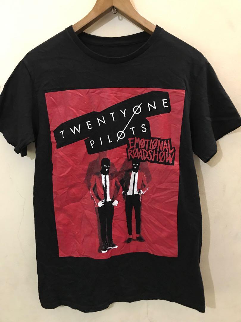 Twenty One Pilots (Category: Formal Shirts) located in Paranaque City. Submitted by jayyator (Listing ID 243154097, Image 1). Description: Offer and it’s yours! 😀.