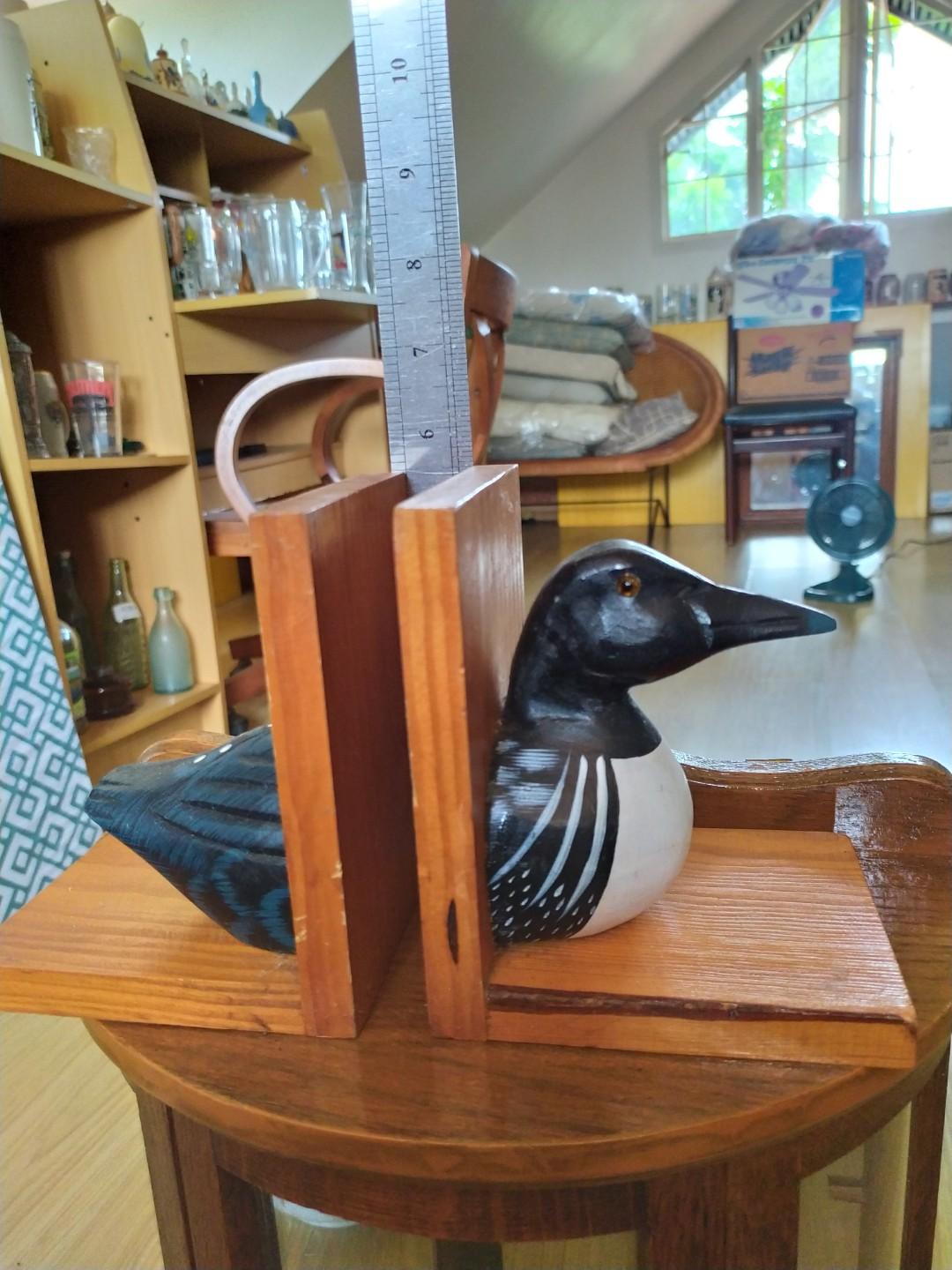 Vintage Wooden Ducks Bookends (Category: Vintage Collectibles) located in Davao. Submitted by papa1919 (Listing ID 243158393, Image 1). Description: Bookends.