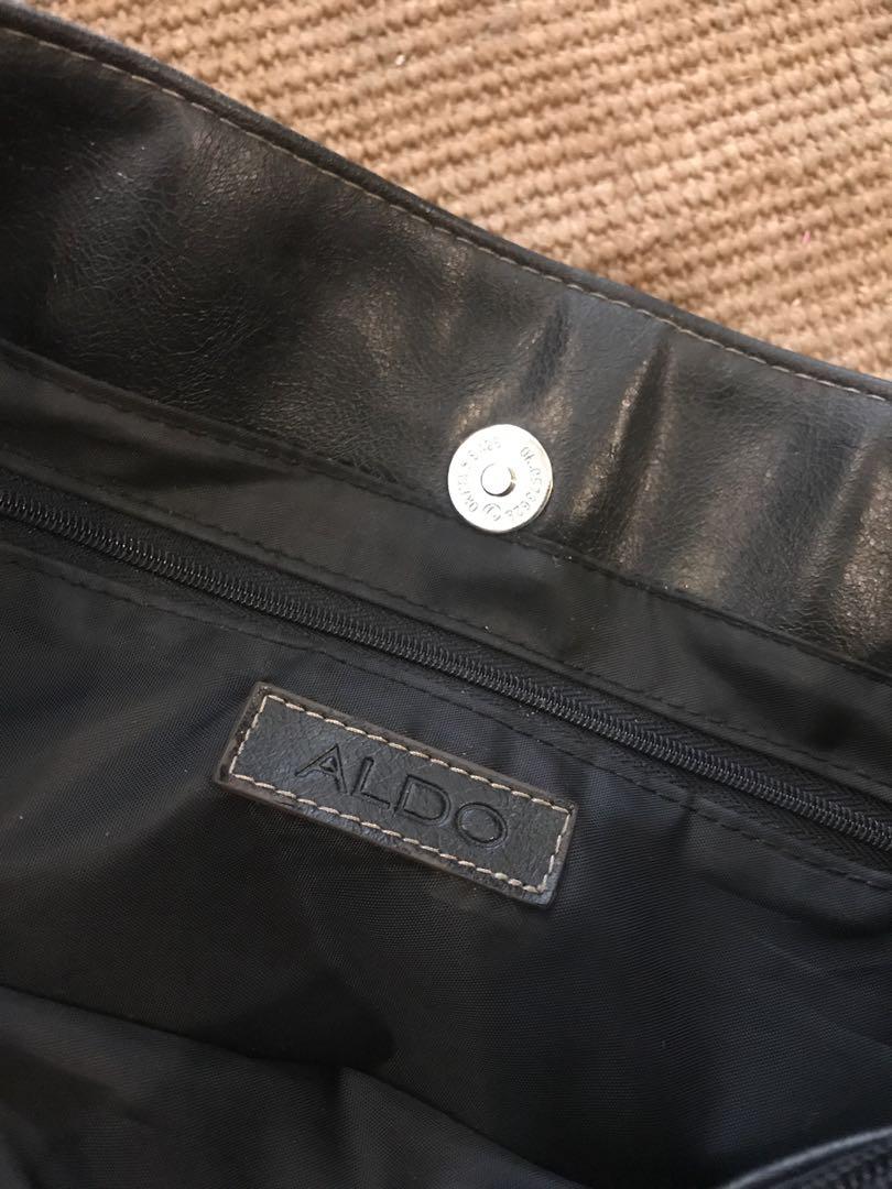 Authentic ALDO Bag (Category: Purses & Pouches) located in Pasig City. Submitted by misstthings (Listing ID 243325464, Image 3). Description: Pre Loved ALDO Bag Black with beige stitching Good condition Bought in the US Mop: BPI or BDO Shipping c/o buyer OR Meet up: Capitol commons or Taft ave PIOG 😊 .