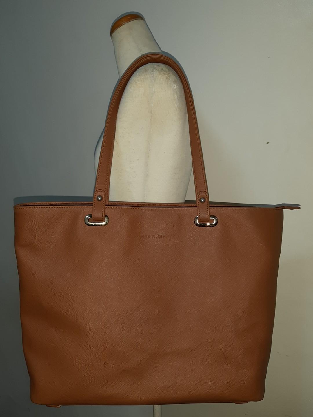 REPRICED ANNE KLEIN LARGE TOTE BAG