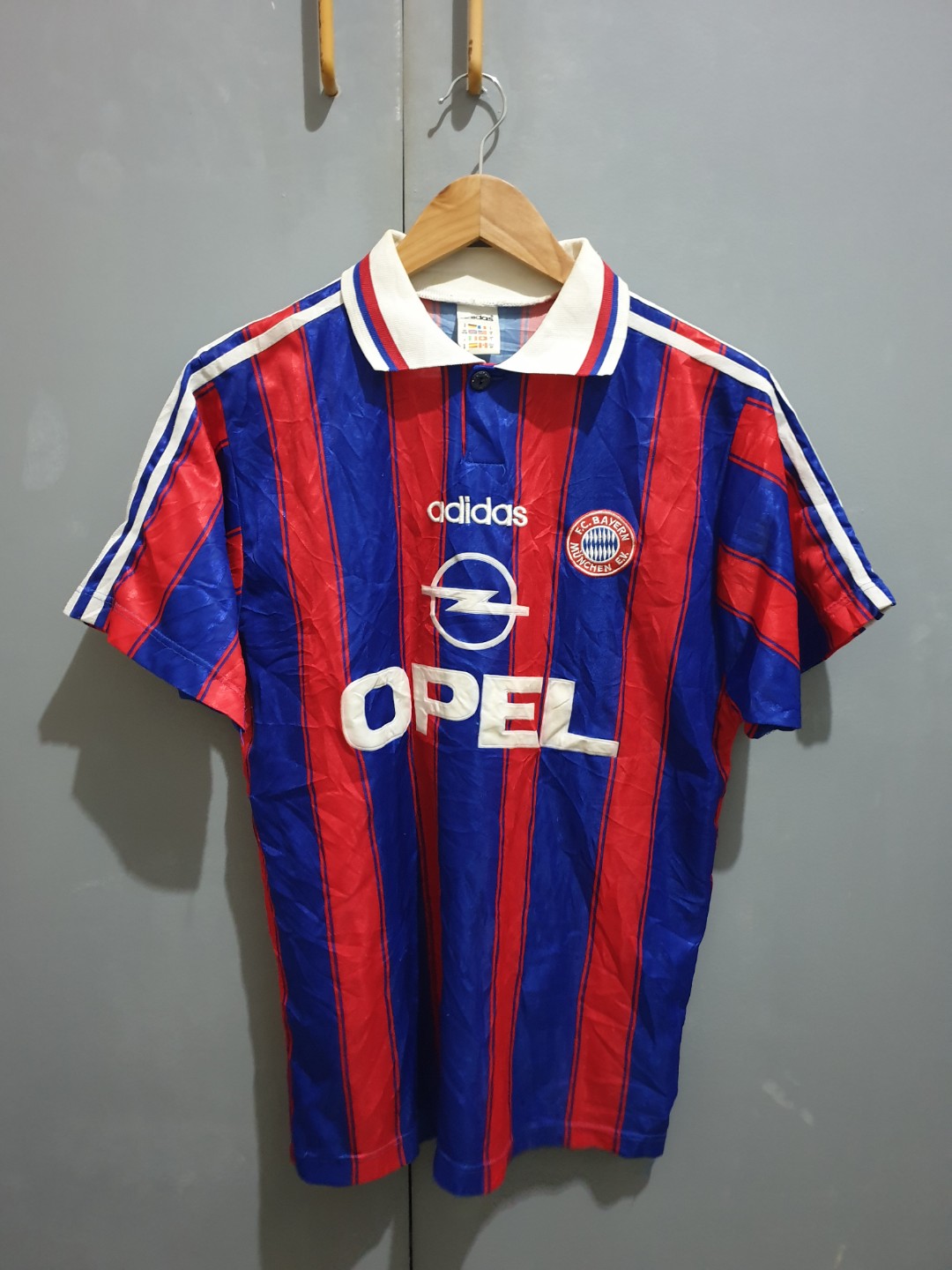 Bayern Munich Vintage Football Jersey Men S Fashion Clothes Tops On Carousell