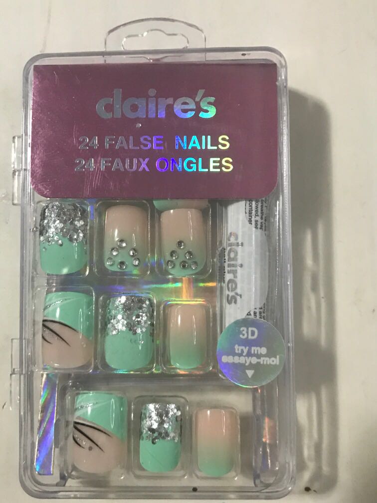 Claire S Fake Nails On Carousell