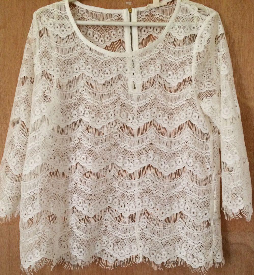 For Sale Preloved Miss Daisy Lace Top Women S Fashion Clothes