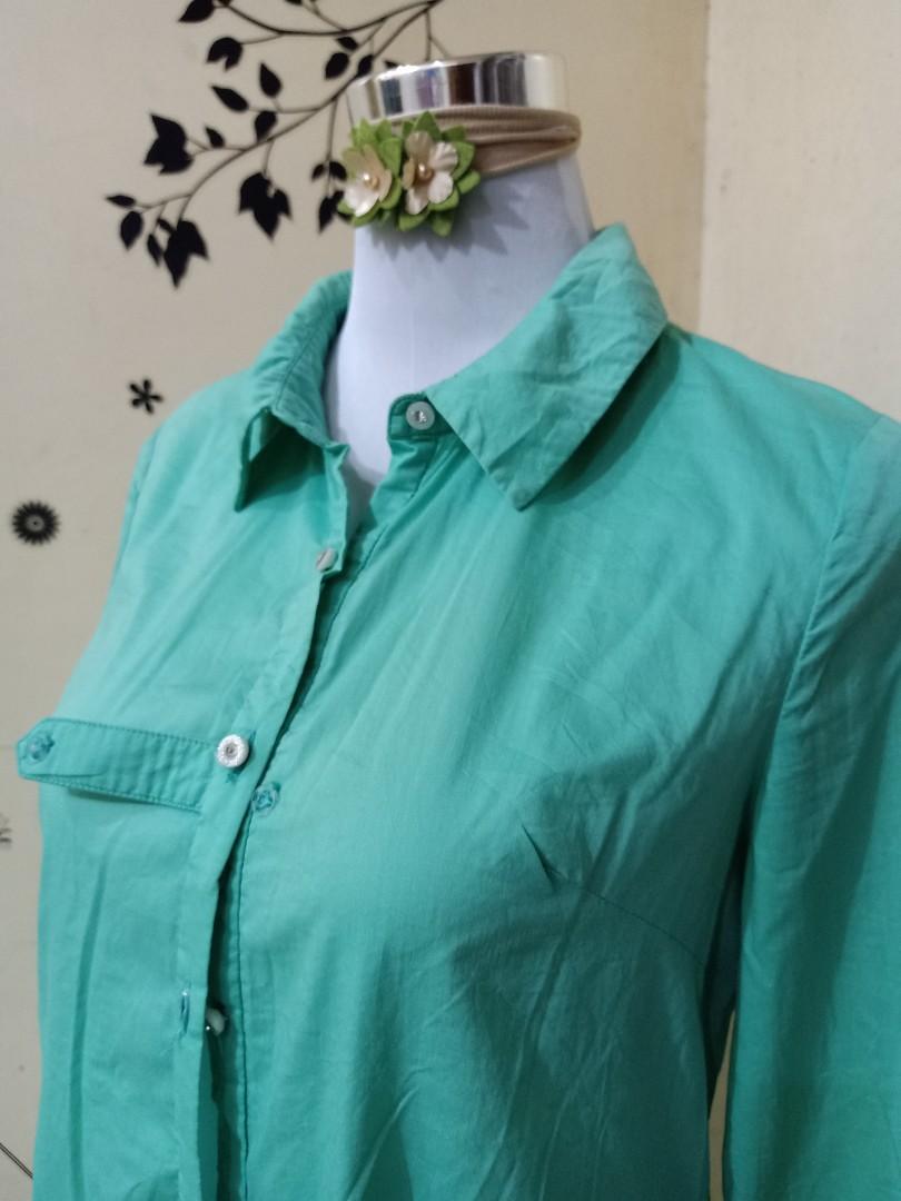 Green Long Top (Category: Others Tops) located in Makati City. Submitted by dcco.llection (Listing ID 243278635, Image 2). Description: ❣️Condition: VGUC/Preloved/Ukay ❗2 days reservation only ❕Auto cancel for unpaid reserved order ✨Meet ups: • Rizal/Pembo Makati • Comembo/Pateros • Market Market BGC ✨Shipping: • 60 sf via Zoom/Sonic (Metro Manila) • 105 sf via J&T (Provincial) ✨Mode of Payment: • BPI | BDO • Palawan Express • Cebuana Lhuillier �