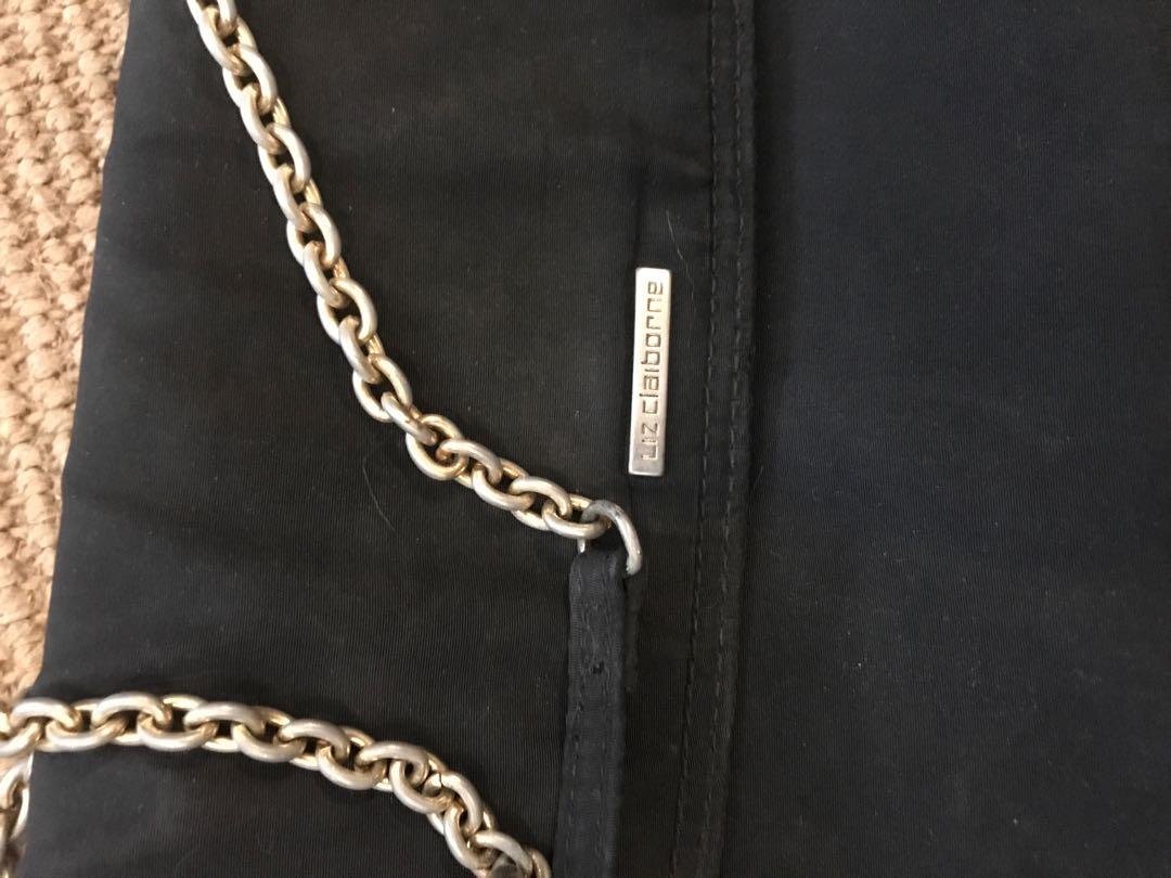 Liz Clairborne Sling (Category: Cross-body Bags) located in Pasig City. Submitted by misstthings (Listing ID 243326100, Image 2). Description: Pre Loved Liz Clairborne Sling Black with gold hardware Good condition Mop: BPI or BDO Shipping c/o buyer OR Meet up: Capitol commons or Taft ave PIOG 😊 .
