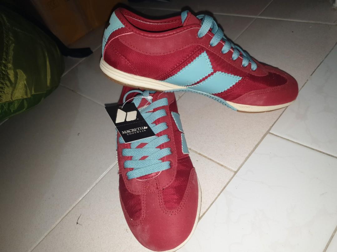 new balance vegan trainers