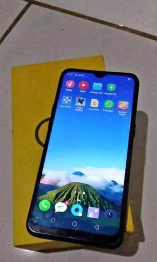 Realme C2 Ram 332 Mulus No Minus Fullset Mobile Phones