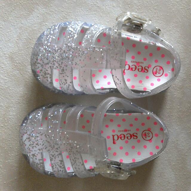 seed jelly sandals