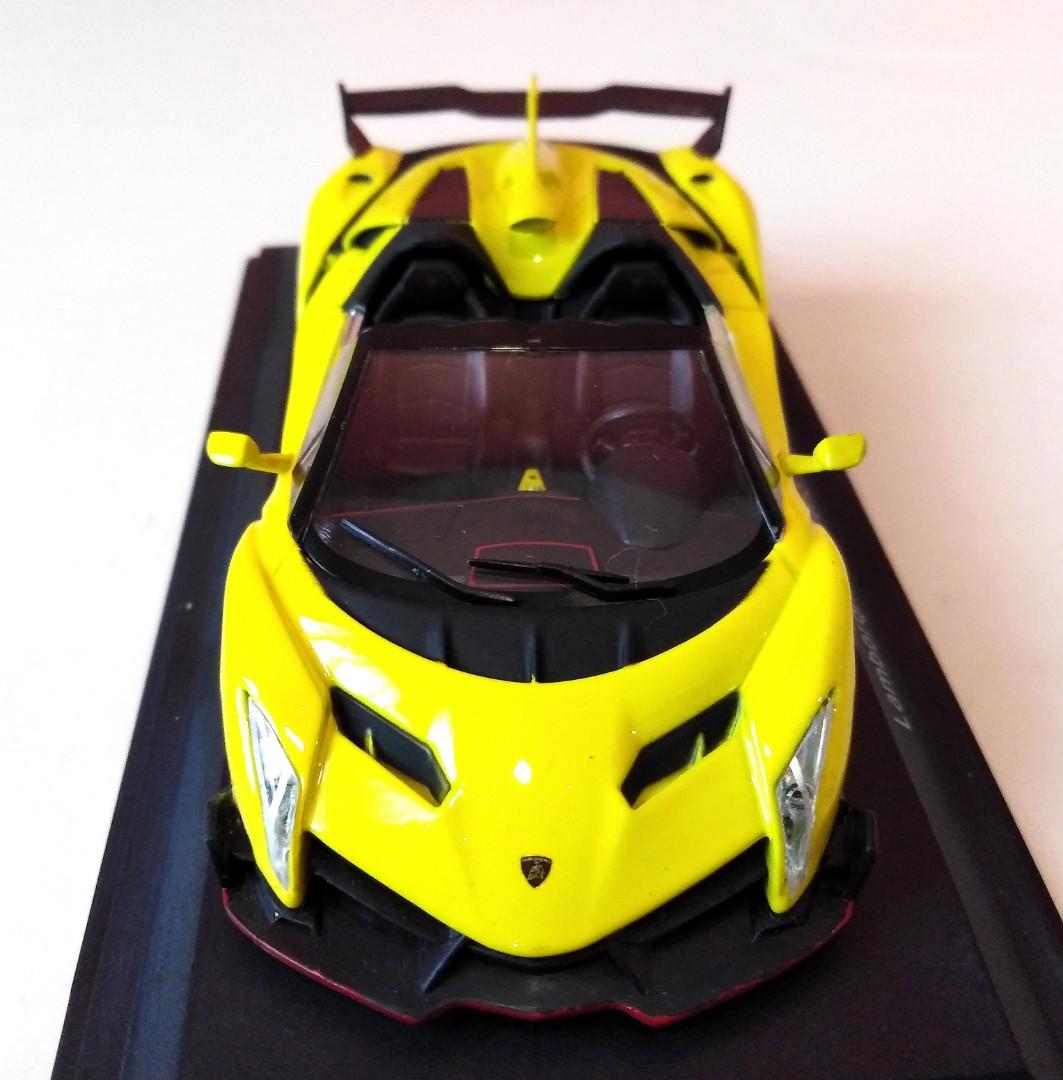 lamborghini-veneno-roadster-yellow
