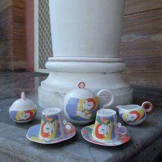 Tea Set cangkir dan teko antik
