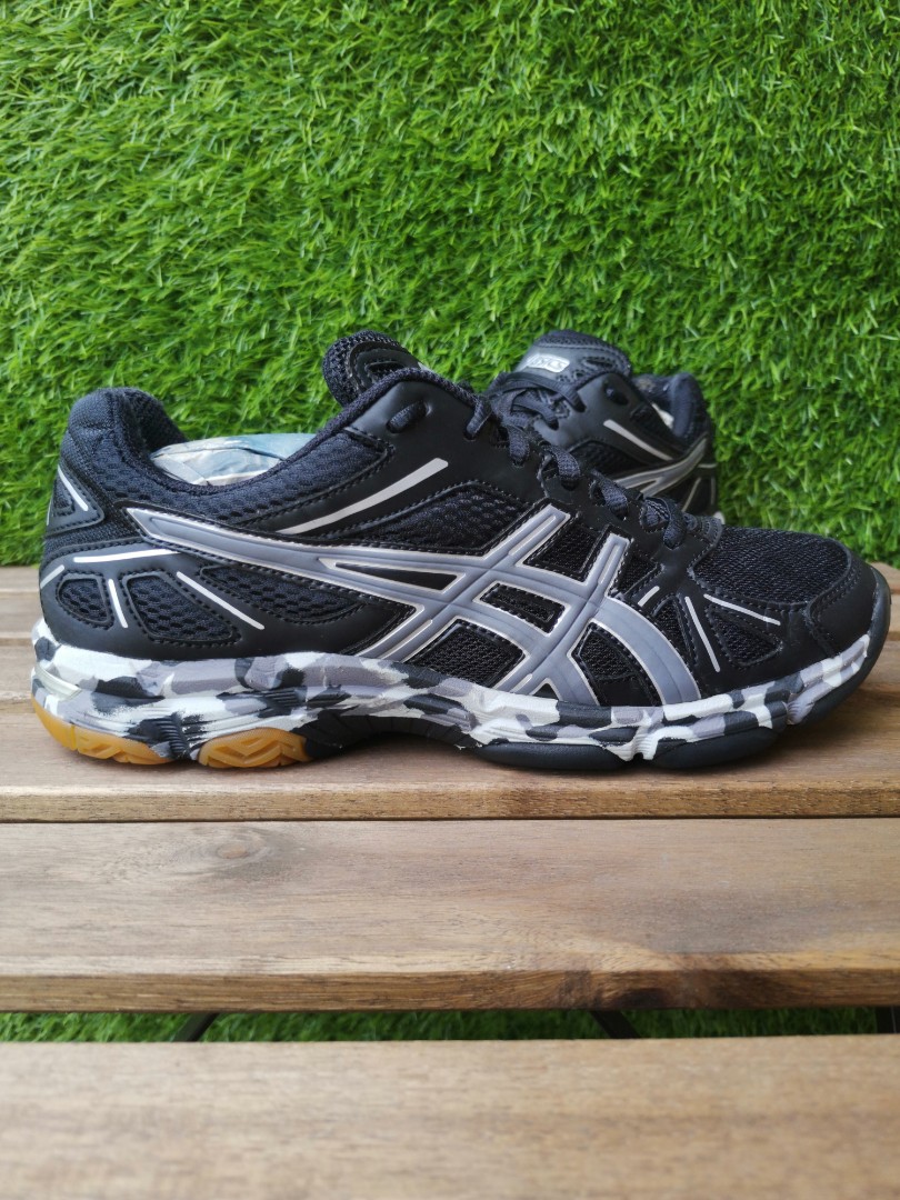 ASICS GEL FLASHPOINT 2 Men s Fashion Activewear on Carousell