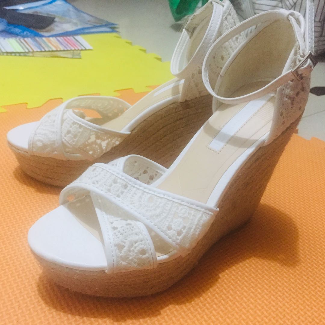 Bershka espadrille wedge Women s Fashion Footwear Flats